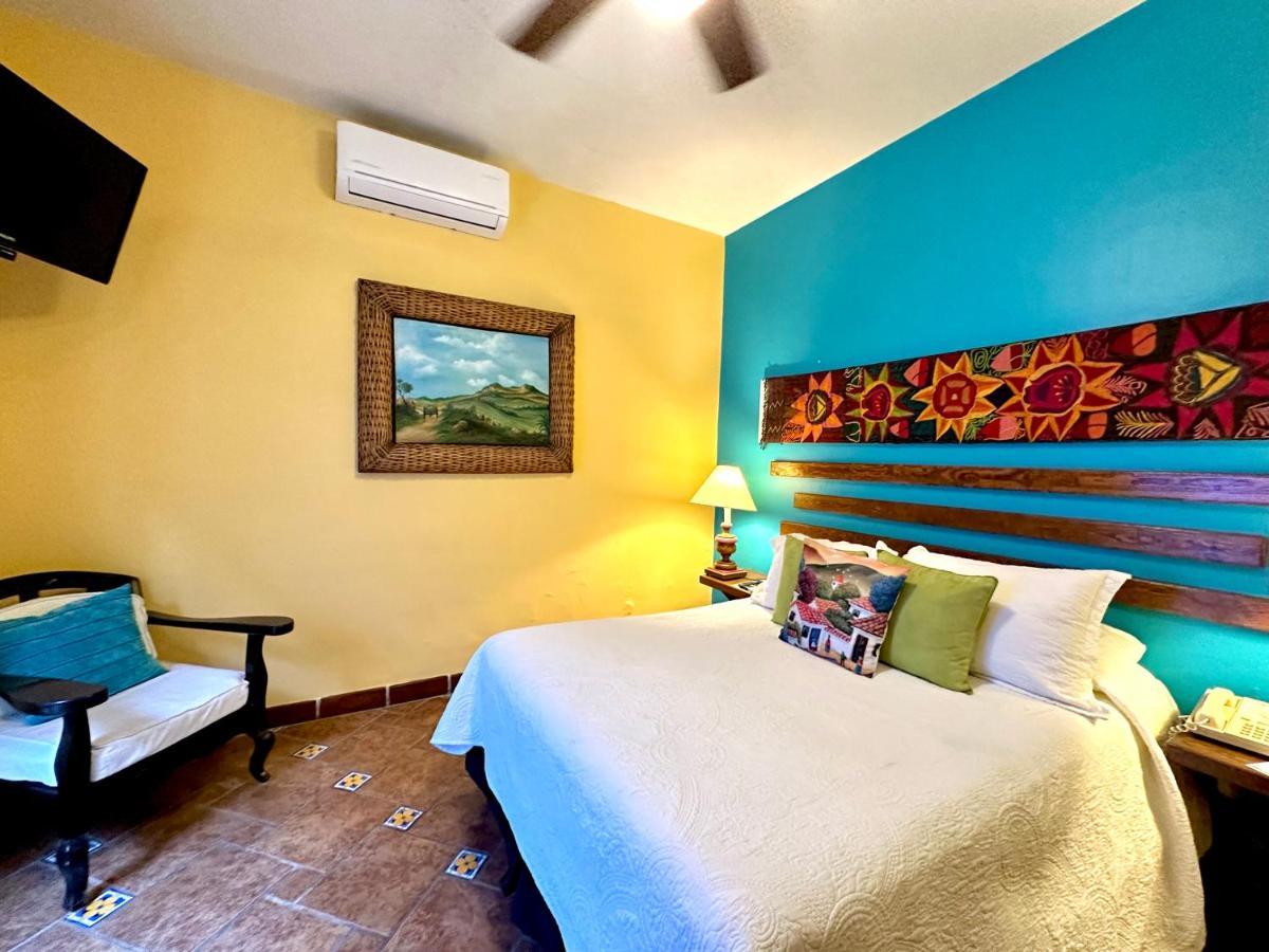 La Villa Del Ensueno Boutique Hotel Tlaquepaque Kültér fotó